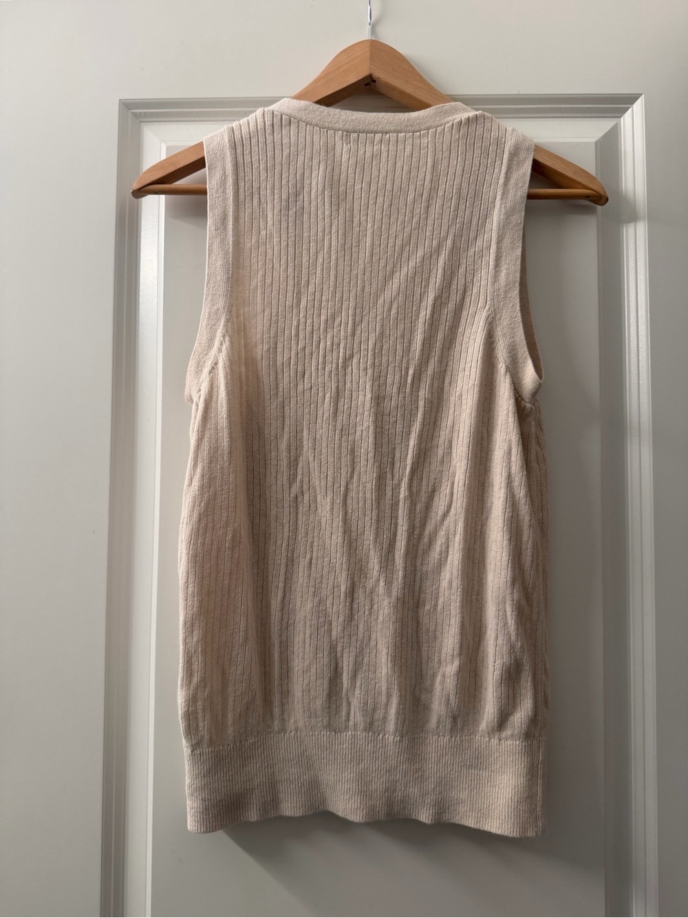 Garnet Hill Cream Ribbed V-Neck Button-Front Sleeveless Top - Picture 2 of 4